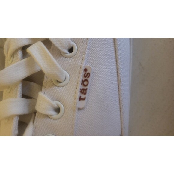 Taos Womens Moc Star Sneaker Size 9.5 White Canvas Lace Up Comfy Walking Shoe - Picture 5 of 6